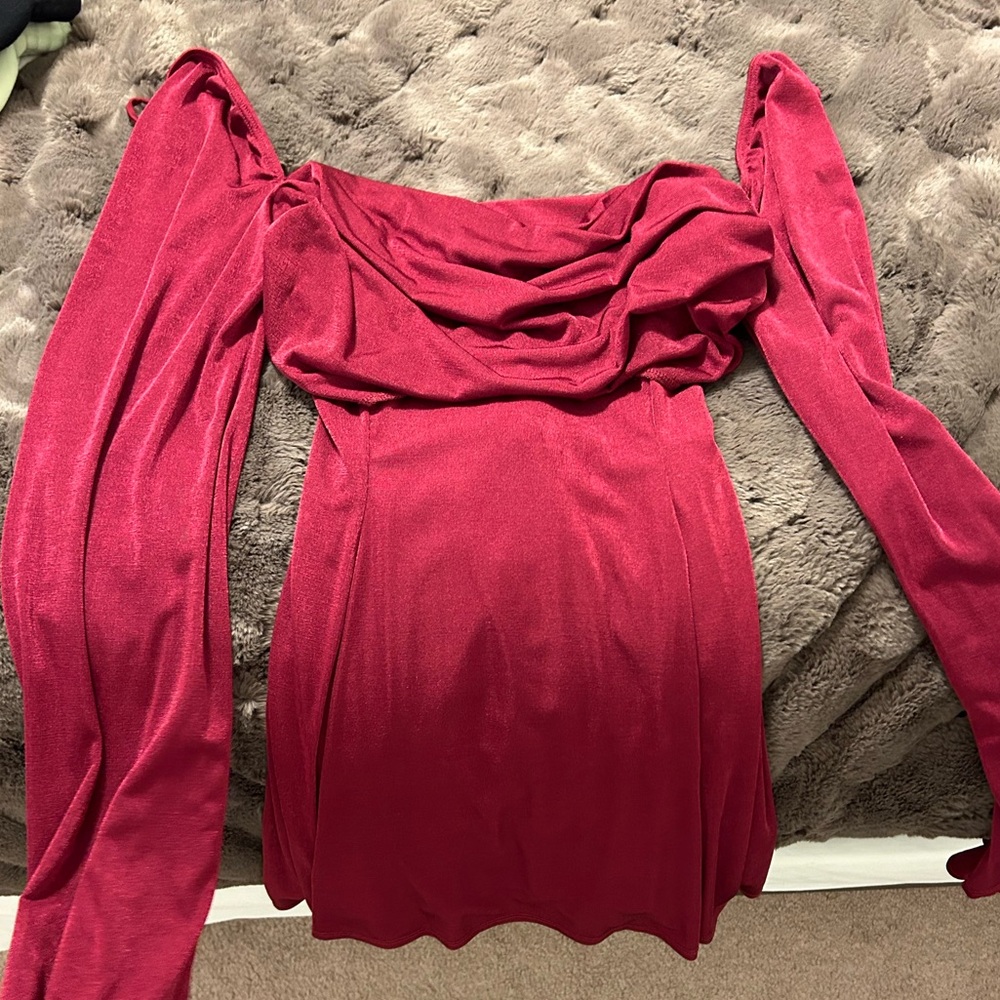 Lucy in the sky red longsleeve dress